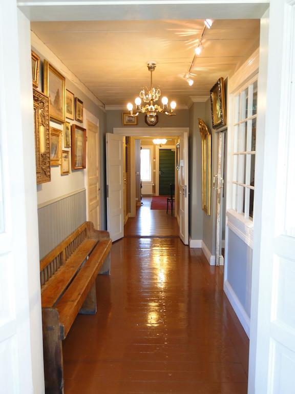 Hotel & Cafe Lanterna Nauvo Bagian luar foto