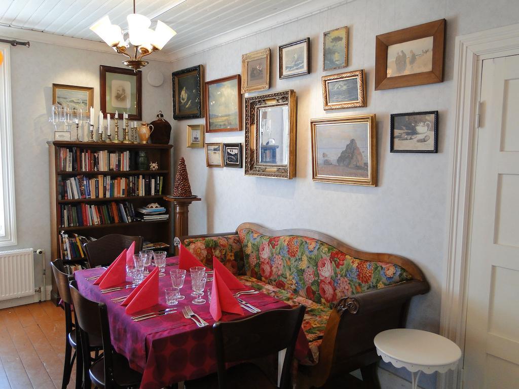 Hotel & Cafe Lanterna Nauvo Bagian luar foto